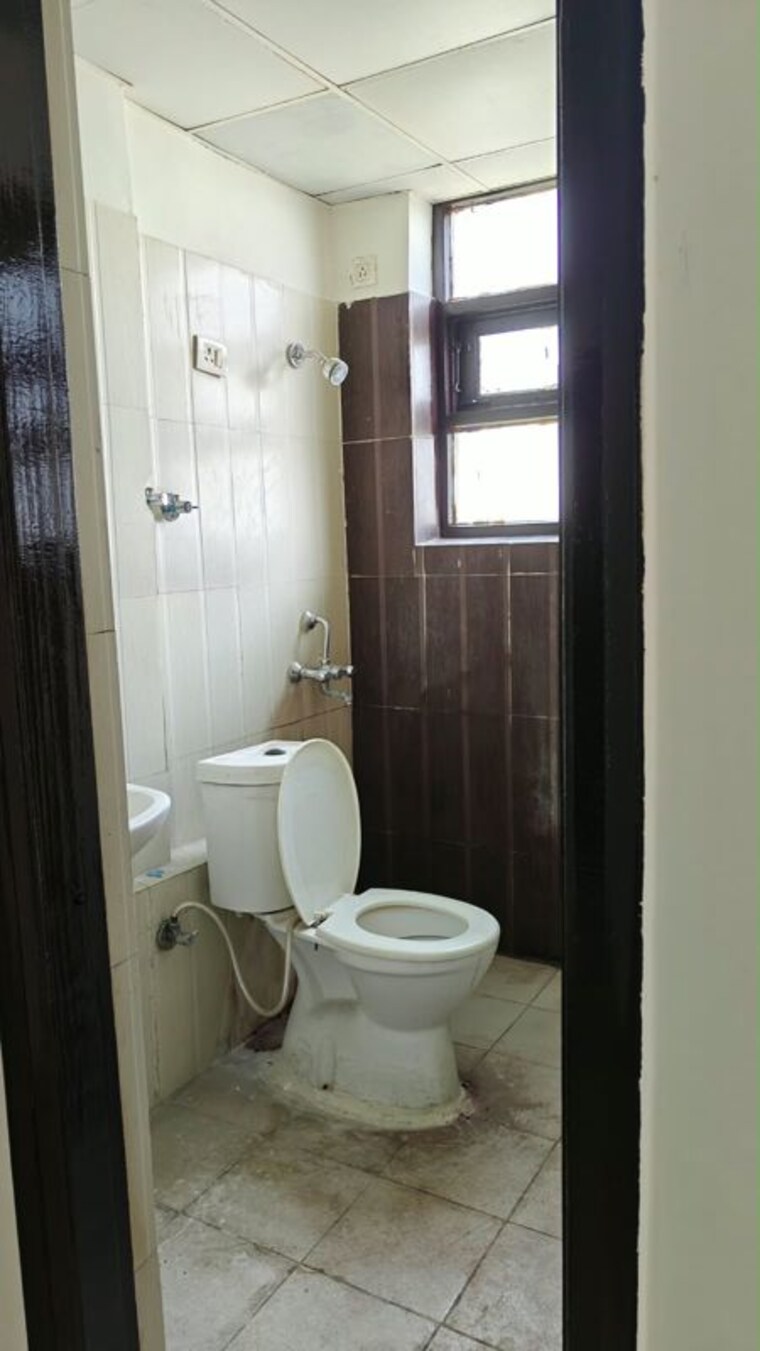 Bathroom, ras-palm-residency 2 Bedroom 1240 Sq.Ft. Apartment In Sector 76 Faridabad 10730650
