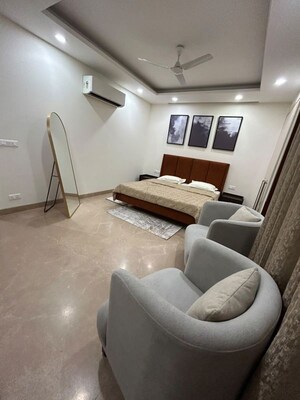 Bathroom in 3 BHK Builder Floor at Safdarjung Enclave – for Rent