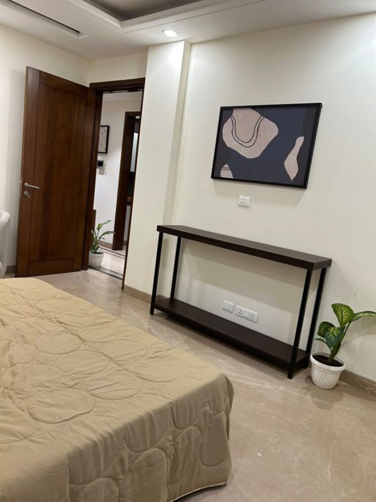 Room, safdarjung enclave 3 Bedroom 2200 Sq.Ft. Builder Floor In Safdarjung Enclave Delhi 10730661