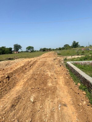  Plot For Sale in Kanpur Road