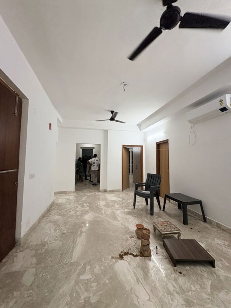 Living Room, ss-linden 4 Bedroom 2800 Sq.Ft. Builder Floor In Sector 84 Gurgaon 10730682