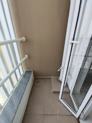 Staircase in 2.5 BHK Apartment at Runwal The Central Park, Chinchwad – for Rent