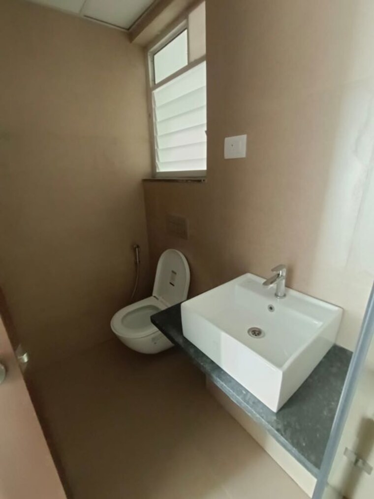 Bathroom, runwal-the-central-park 2.5 Bedroom 1200 Sq.Ft. Apartment In Chinchwad Pune 10730685