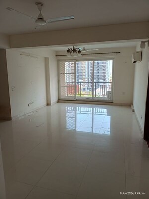 Room in 3.5 BHK Apartment at Landmark Imperial Heights, Sector 88 – for Sale