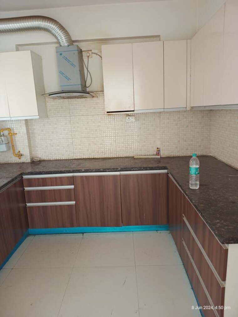 Kitchen, landmark-imperial-heights 3.5 Bedroom 2190 Sq.Ft. Apartment In Sector 88 Faridabad 10609065