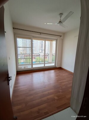 Furnished Amenities in 3.5 BHK Apartment at Landmark Imperial Heights, Sector 88 – for Sale