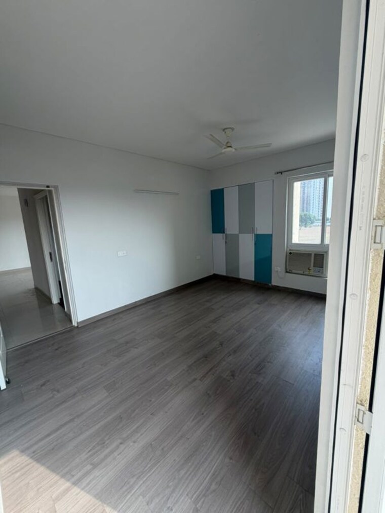 Room, silverglades-the-melia 2 Bedroom 1425 Sq.Ft. Apartment In Sohna Sector 35 Gurgaon 10730673