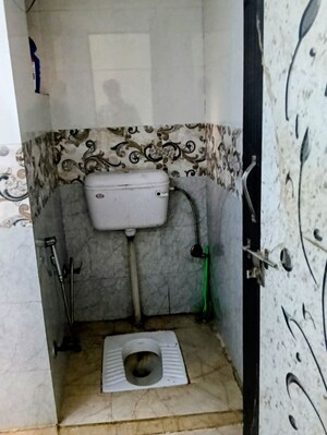 Bathroom in 1 BHK Apartment at Sector 16b Dwarka – for Rent