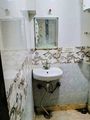 Bathroom in 1 BHK Apartment at Sector 16b Dwarka – for Rent