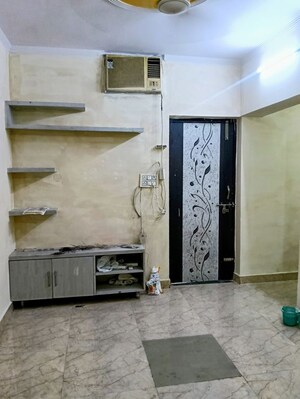 Room in 1 BHK Apartment at Sector 16b Dwarka – for Rent