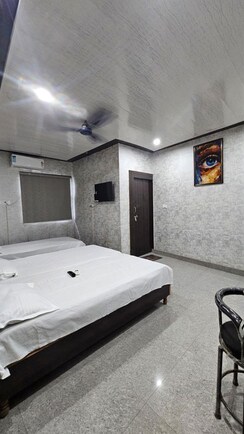 3 BHK +Apartment For Rent in Jaypee Moon Court