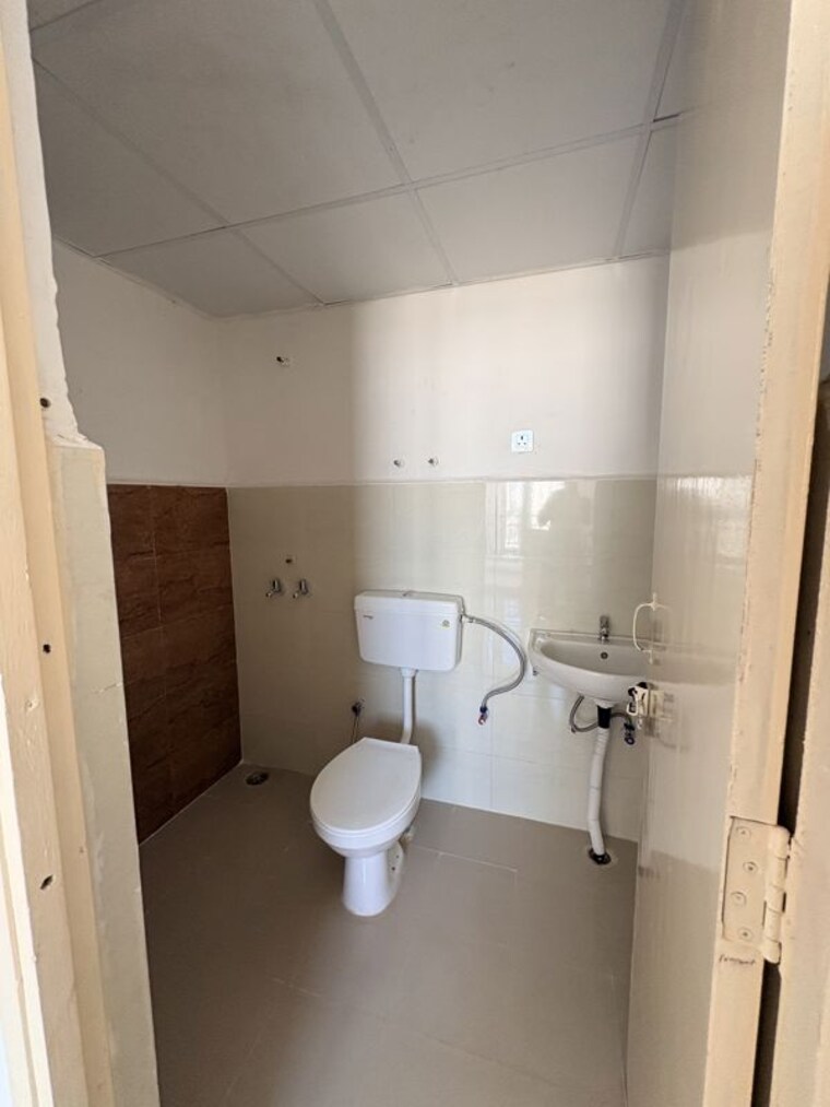 Bathroom, landmark-the-homes-81 2 Bedroom 560 Sq.Ft. Apartment In Sector 81 Gurgaon 10730712