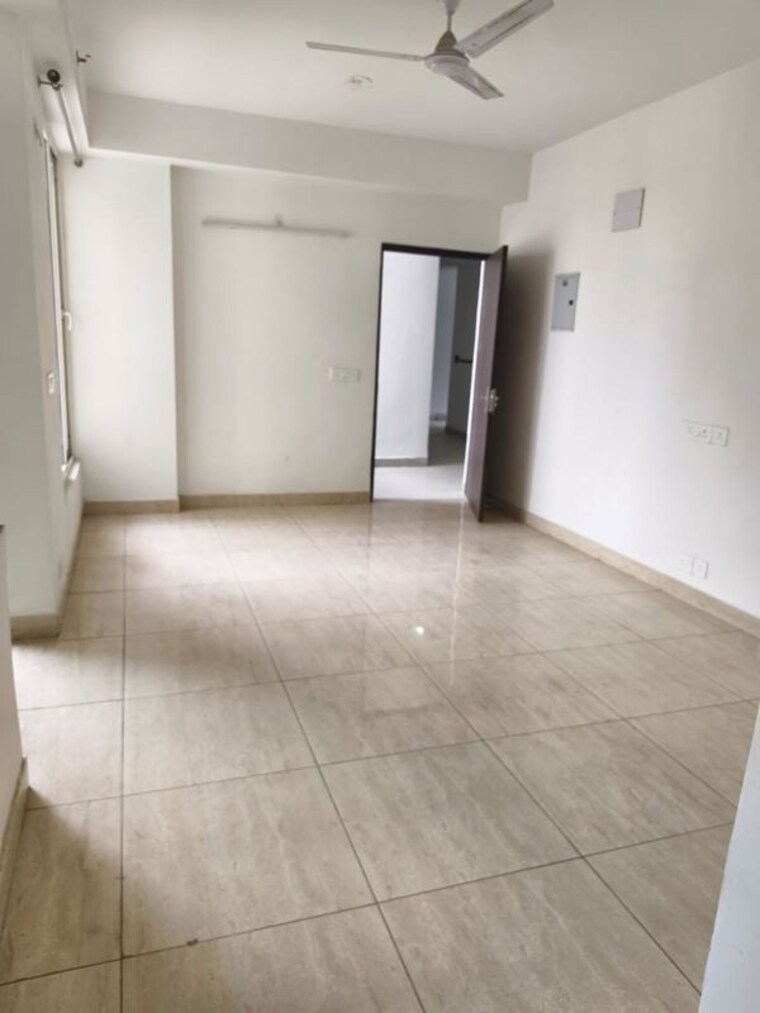 Room, gaur-city-2-14th-avenue 3 Bedroom 1300 Sq.Ft. Apartment In Sector 16c Greater Noida Greater Noida 10730736