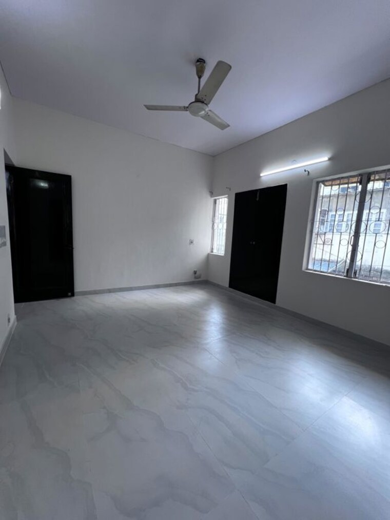 Room, chittaranjan park 2 Bedroom 160 Sq.Yd. Builder Floor In Chittaranjan Park Delhi 10730735