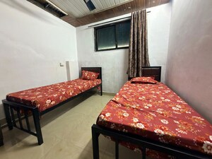 Bedroom in 4 BHK Apartment at Nerul Sector 21 – for Rent