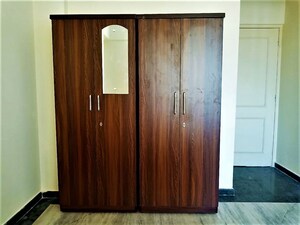 Room in  Pg at Hiranandani Estate – for Rent