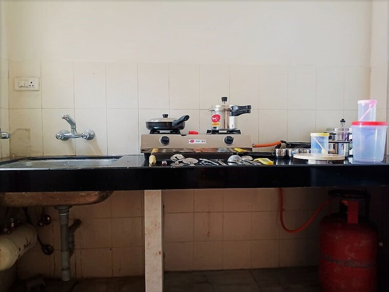 Kitchen, hiranandani estate Pg For Boys In Hiranandani Estate 10730742