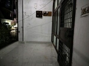 Balcony in 1 BHK Builder Floor at RWA Apartments Sector 20, Sector 20 – for Rent