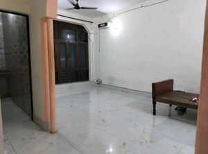Room in 1 BHK Builder Floor at RWA Apartments Sector 20, Sector 20 – for Rent