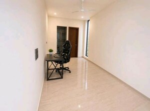 Room in 4 BHK Builder Floor at Sector 105 – for Rent