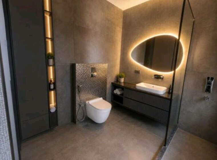 Bathroom, sector 105 4 Bedroom 348 Sq.Mt. Builder Floor In Sector 105 Noida 10730790