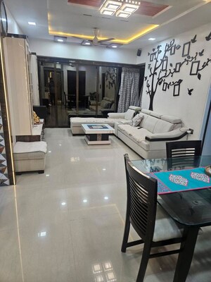 Team Area in 2.5 BHK Apartment at Evershine Crown, Kandivali East – for Rent