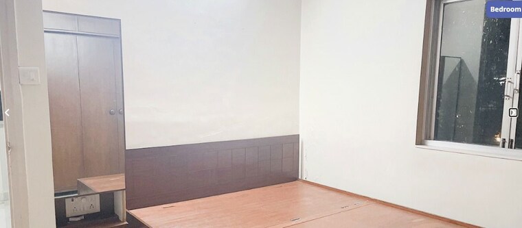 Room, naupada Pg For Boys In Naupada 10730799
