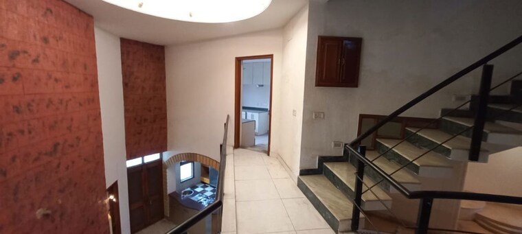 Kitchen, south city 1 3.5 Bedroom 4200 Sq.Ft. Villa In South City 1 Gurgaon 10730791