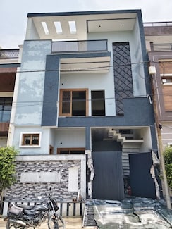 6 BHK +Independent House For Sale in Vedanta Residency
