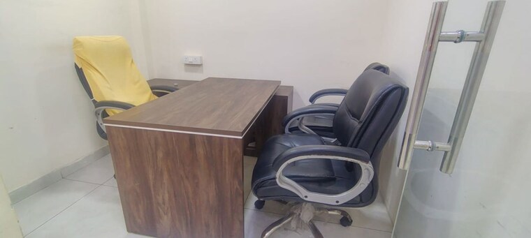 Bathroom, sector 58 Commercial Office Space 500 Sq.Ft. In Sector 58 Noida 10730818