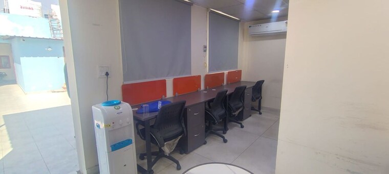 Team Area, sector 58 Commercial Office Space 500 Sq.Ft. In Sector 58 Noida 10730818