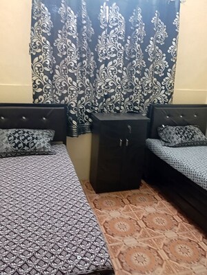 Bedroom in  Pg at Mahavir Classik Complex, Andheri East – for Rent