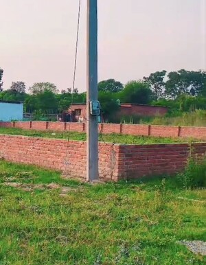  Plot For Sale in Tilwari