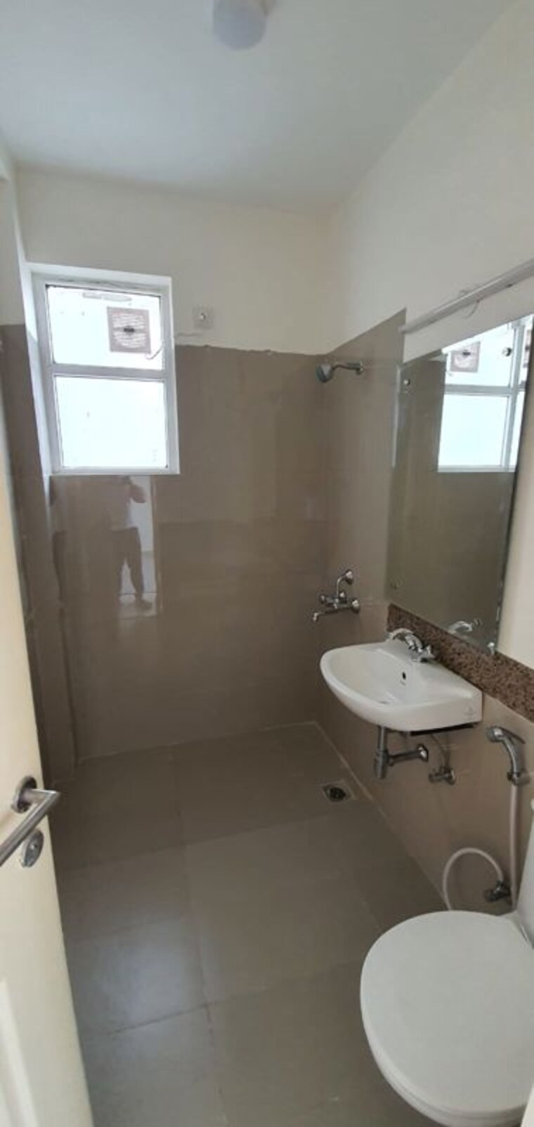 Bathroom, emaar-mgf-emerald-hills 3 Bedroom 1380 Sq.Ft. Apartment In Sector 65 Gurgaon 10730825