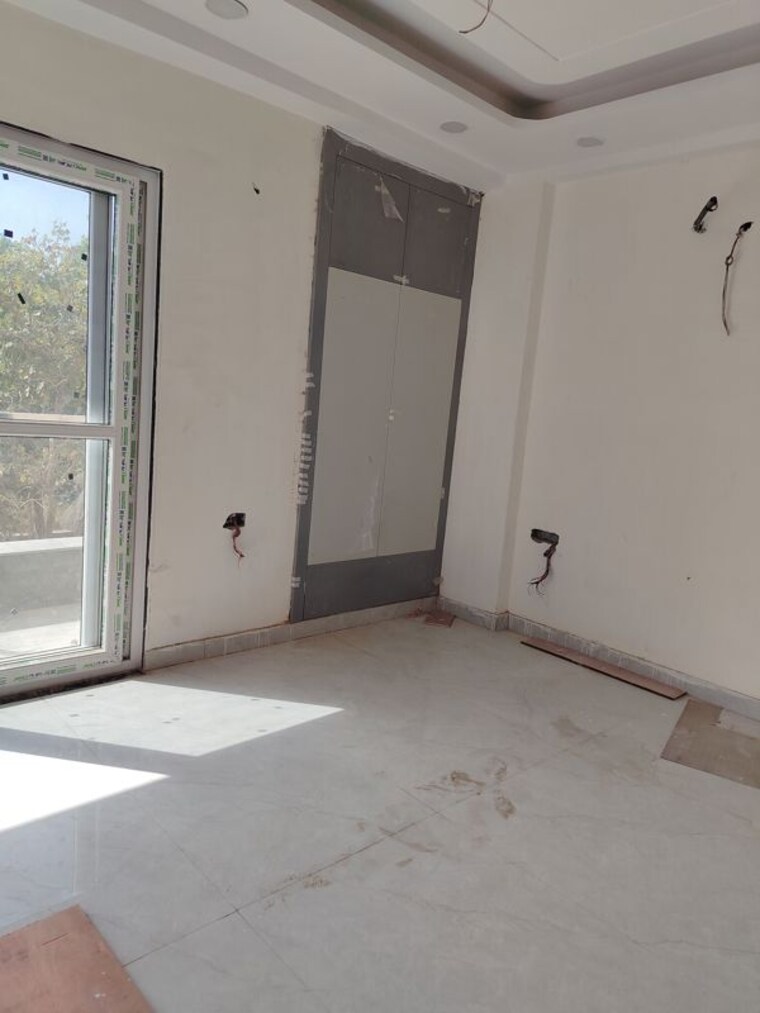 Room, bptp-district-3 3 Bedroom 165 Sq.Yd. Builder Floor In Sector 85 Faridabad 10730837