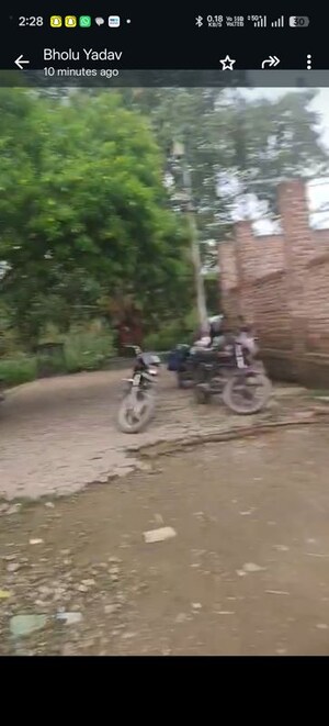 Parking in 6+ BHK Independent House at Chipiyana Buzurg – for Sale