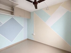 Room in 1 BHK Apartment at Raymond Aashiyana, Vartak Nagar – for Rent