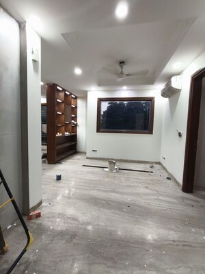 Parking in 2 BHK Builder Floor at Malviya Nagar – for Rent