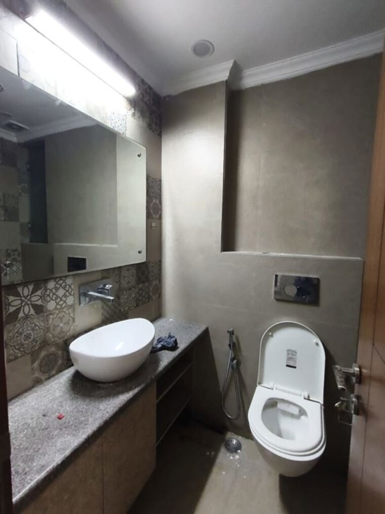 Bathroom, malviya nagar 2 Bedroom 1400 Sq.Ft. Builder Floor In Malviya Nagar Delhi 10730888