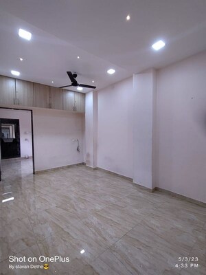 Room in 2 BHK Apartment at Alandi Road – for Rent