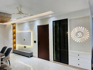 Room in 4 BHK Builder Floor at Ansal API Esencia, Sector 67 – for Sale