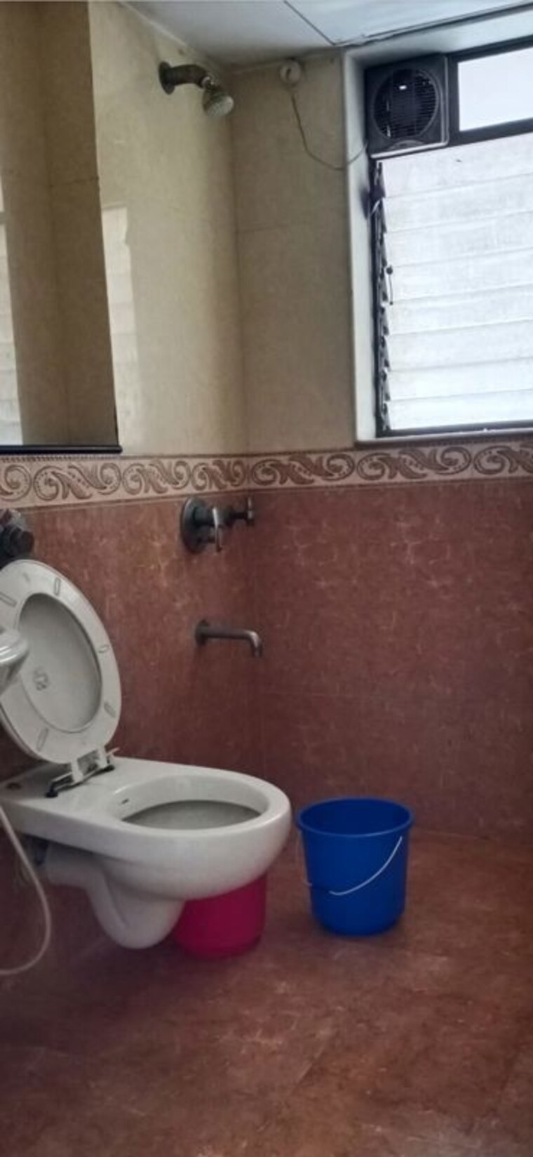 Bathroom, kabra-paradise 2 Bedroom 620 Sq.Ft. Apartment In Andheri West Mumbai 10730941
