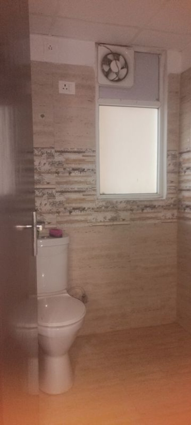 Bathroom, amrapali-kingswood 2 Bedroom 835 Sq.Ft. Apartment In Sector 4 Greater Noida Greater Noida 10730951