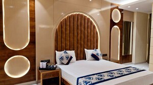 6+ BHK Villa For Sale in Janakpuri