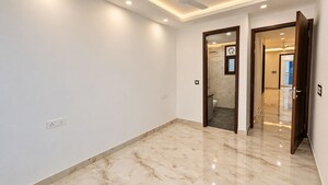 Room in  Builder Floor at Chattarpur – for Sale