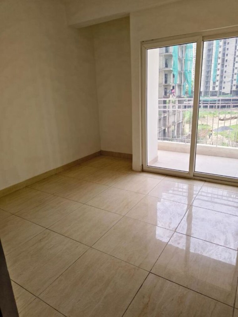Room, shri-radha-aqua-garden 2 Bedroom 1050 Sq.Ft. Apartment In Sector 16b Greater Noida Greater Noida 10731047