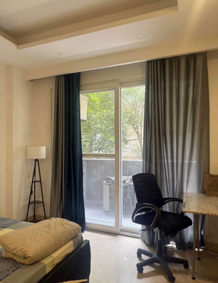 Living Room, subhash nagar 2 Bedroom 100 Sq.Yd. Builder Floor In Subhash Nagar Delhi 10731056