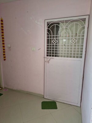 Room in 1 BHK Apartment at Narhe – for Sale