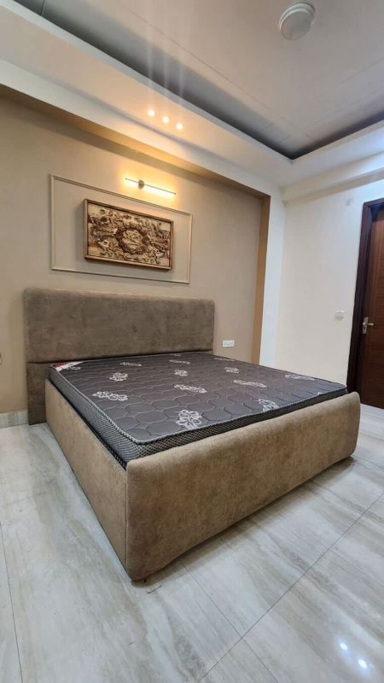 Bedroom, freedom fighters enclave 3 Bedroom 1900 Sq.Ft. Apartment In Freedom Fighters Enclave Delhi 10731080