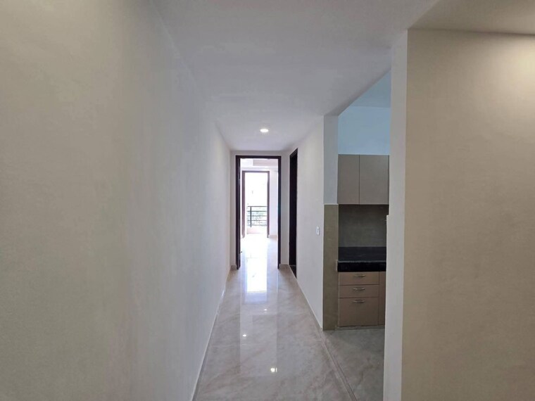 undefined, freedom fighters enclave 3 Bedroom 1900 Sq.Ft. Apartment In Freedom Fighters Enclave Delhi 10731080